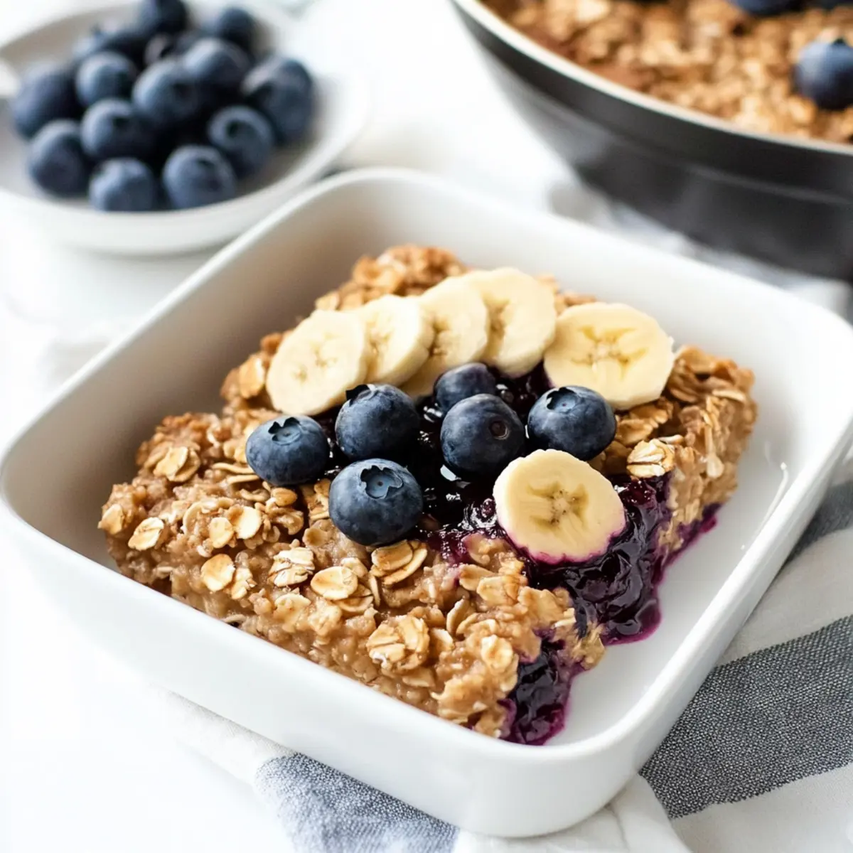 Baked Oatmeal with Applesauce