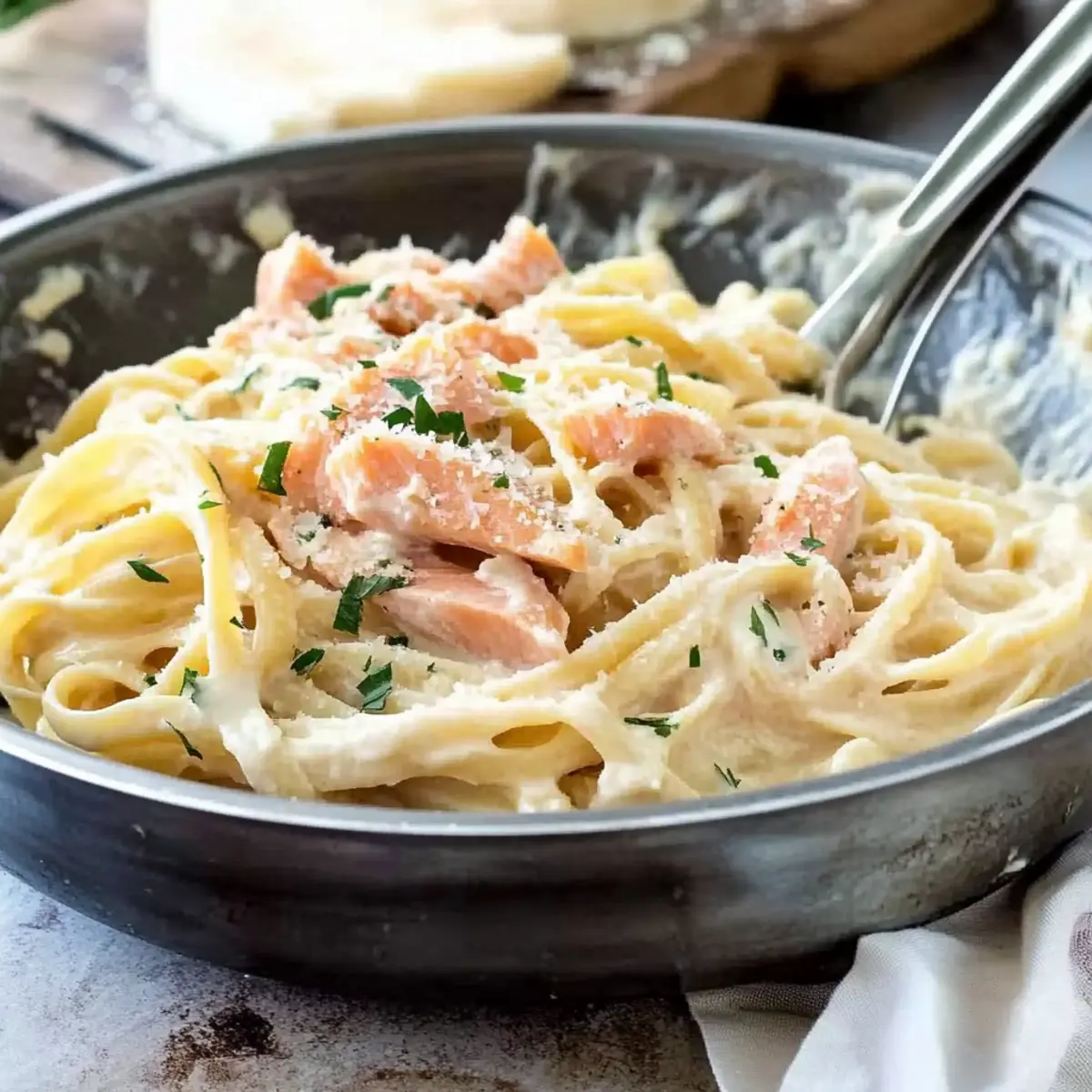 Alfredo Salmon Pasta