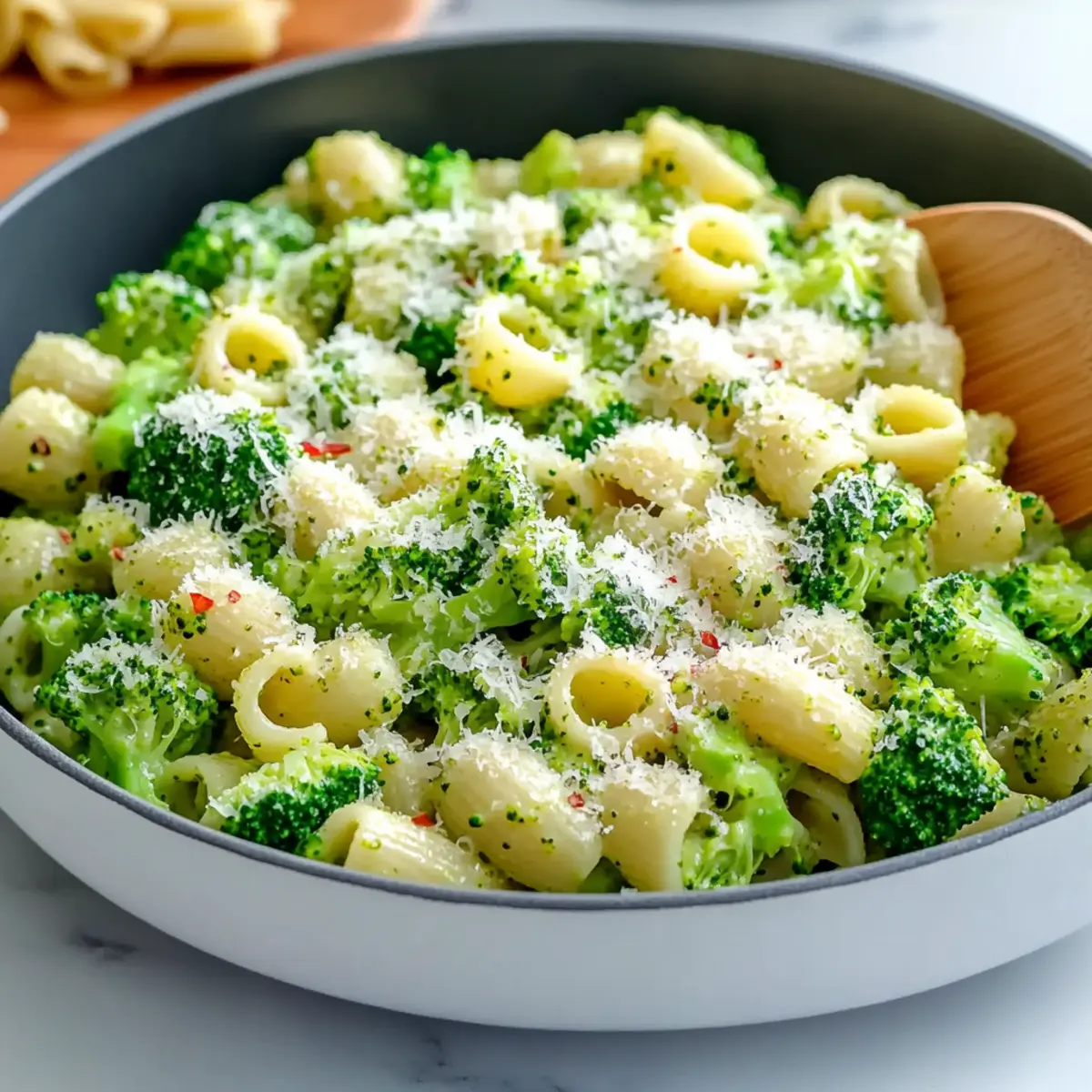 Healthy Broccoli Pasta